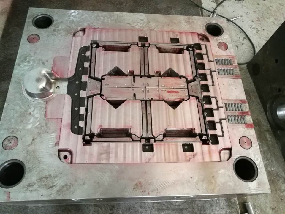 壓鑄模具制作